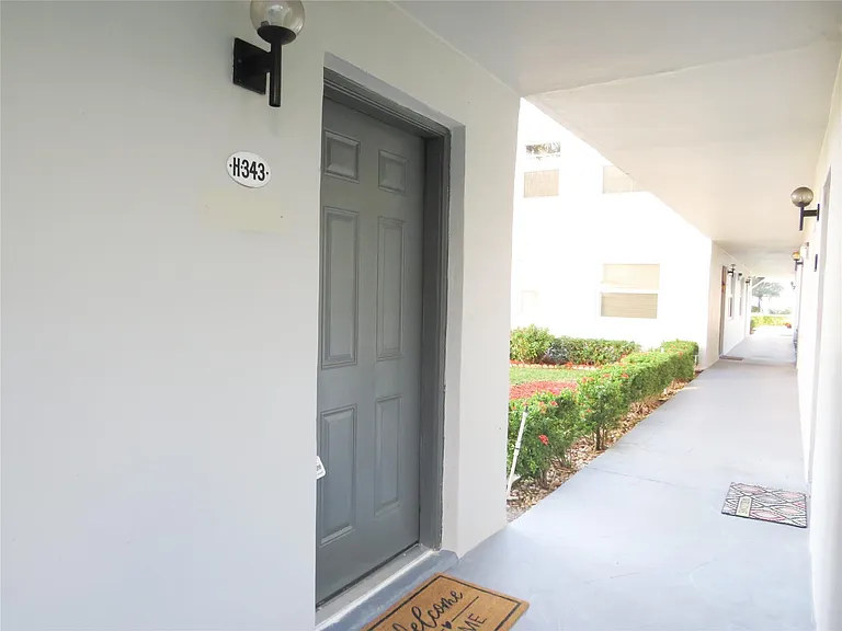 343 Normandy Ln #343 — Photo 17