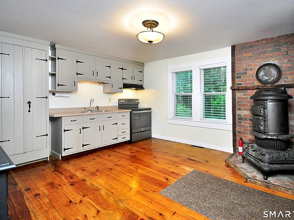 5th image of 22 Highland Avenue