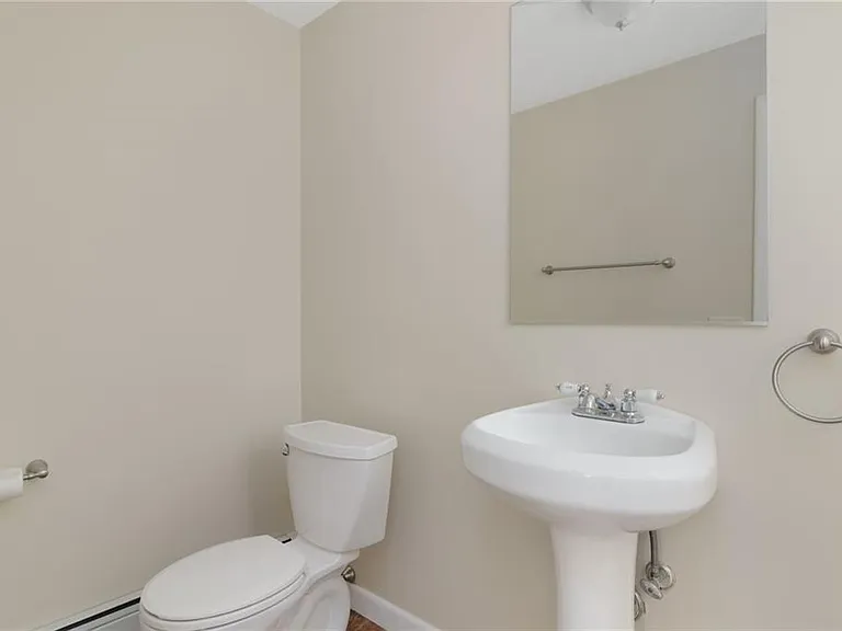 9 Chestnut Hill Rd #B — Photo 22