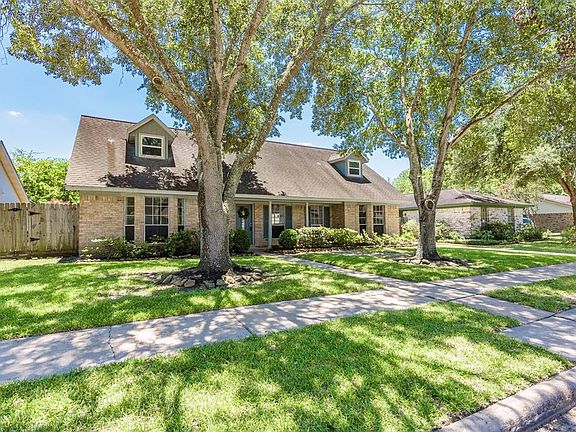 3rd image of 1816 Lazy Creek Ln