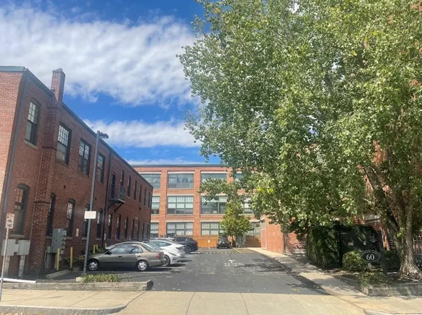 60 Dudley St APT 124, Chelsea, MA 02150
