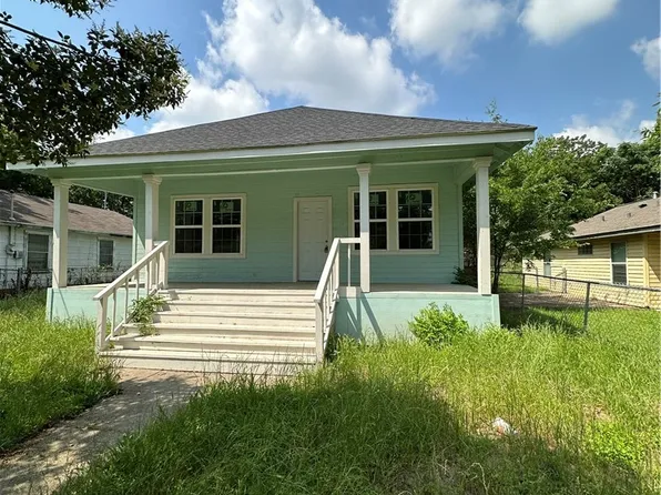 924 N 11th St, Waco, TX 76707