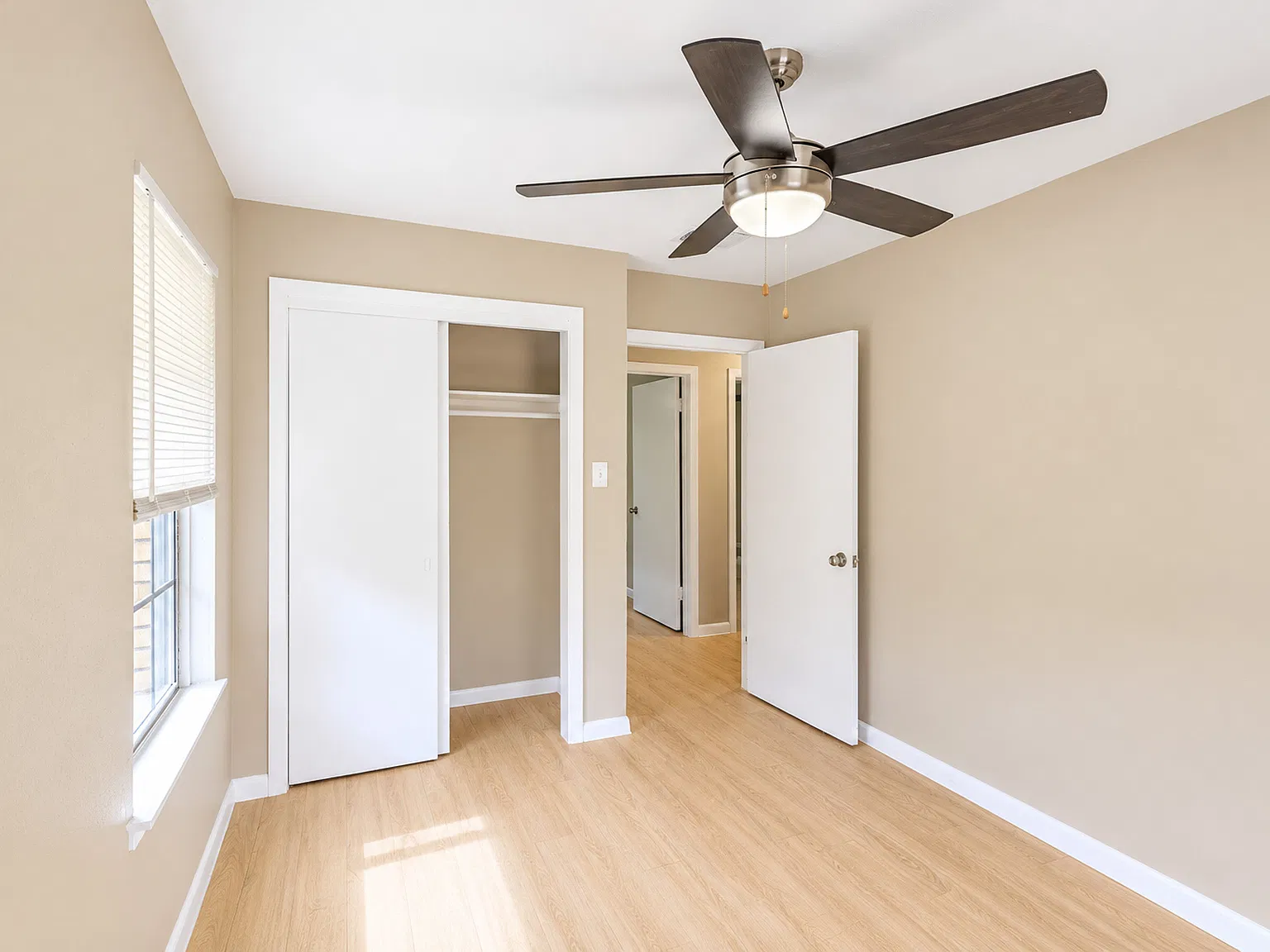 3 bed, 1160 sqft, $1,800 — Photo 1