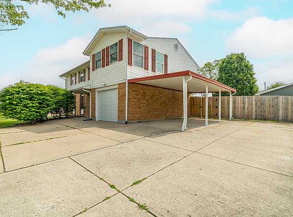 3rd image of 7620 Sheba Ct