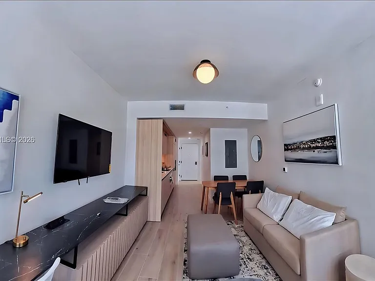 225 N Miami Ave #1812 — Photo 2