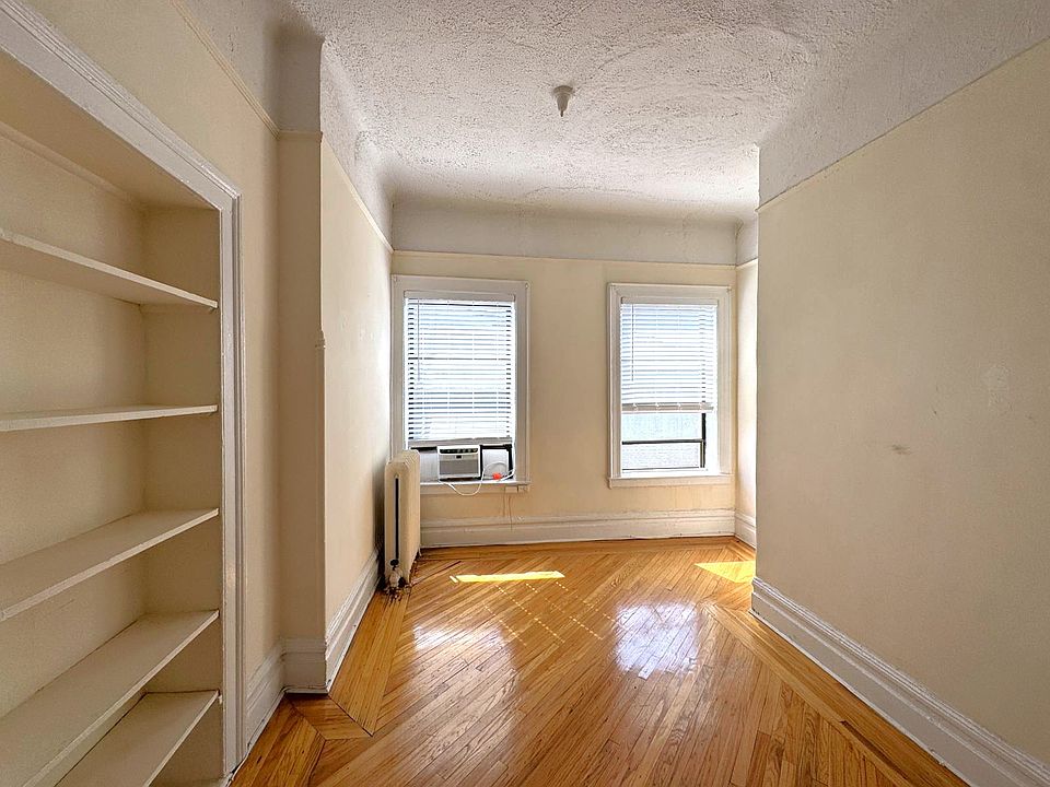 1st image of 138 Montague St APT 11