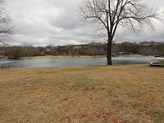 2nd image of 614 Parnell Dr