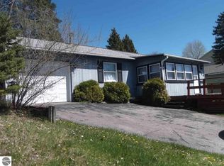 814 Sunset Dr, Lupton, MI 48635
