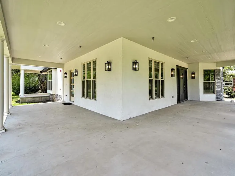 222 S University Blvd #1 — Photo 3