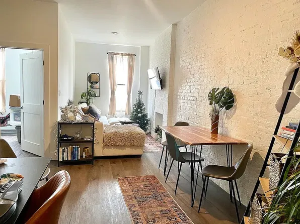 197 Franklin Street #3A, photo 2