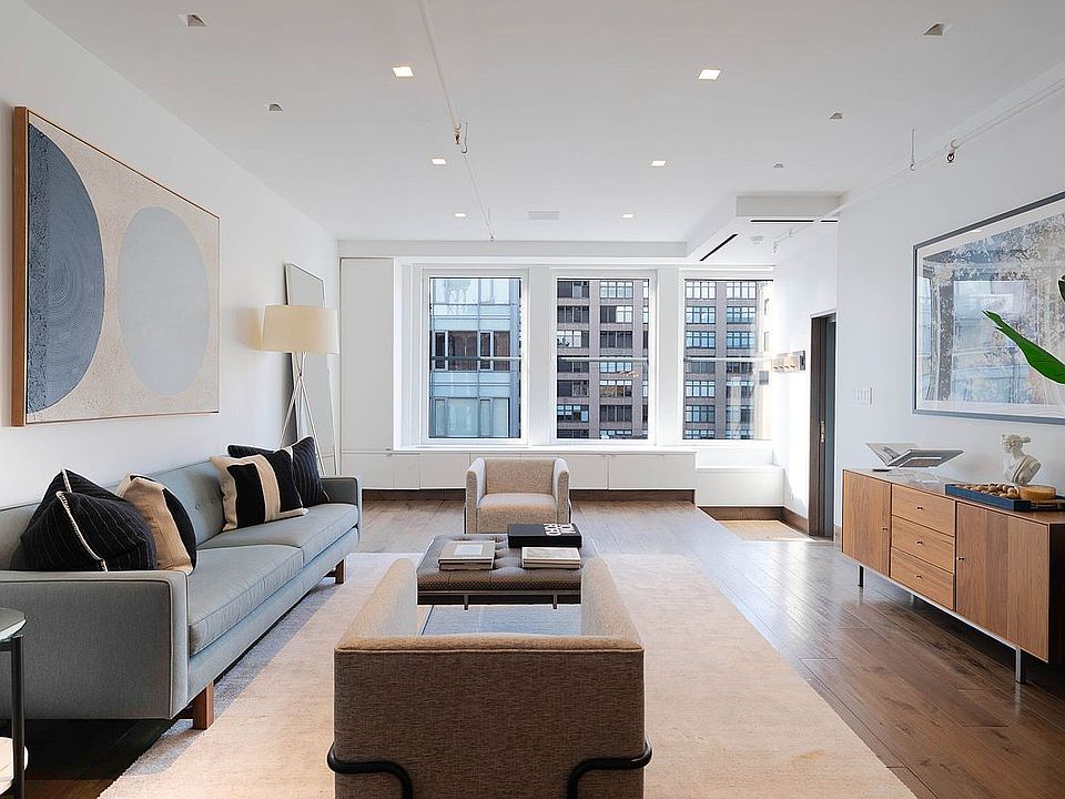 1st image of 347 W Broadway APT 6