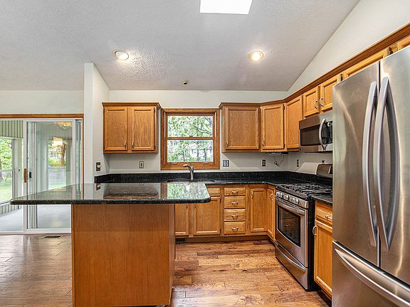 3rd image of 1632 Bradenton Pl