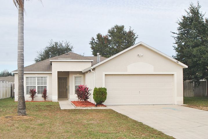 1st image of 1989 Coldfield Dr W