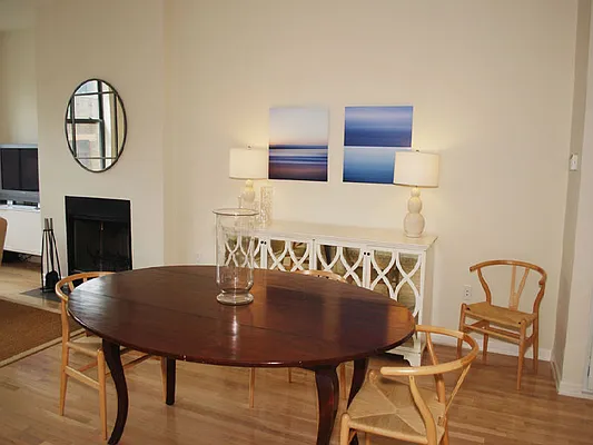 Rented by Sotheby's International Realty | media 18