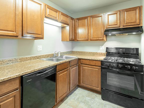3rd image of 1551 Marie St #18108385