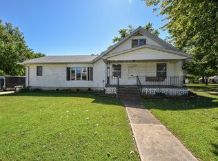176 Glen Crossing Rd, Glen Carbon, IL