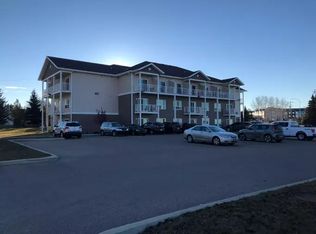 5202 A Woodland Rd #317, Innisfail, AB T4G0N5