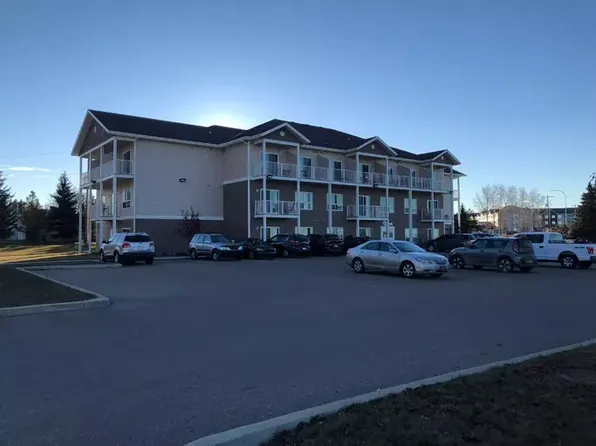 5202 A Woodland Rd #317, Innisfail, AB T4G 0N5