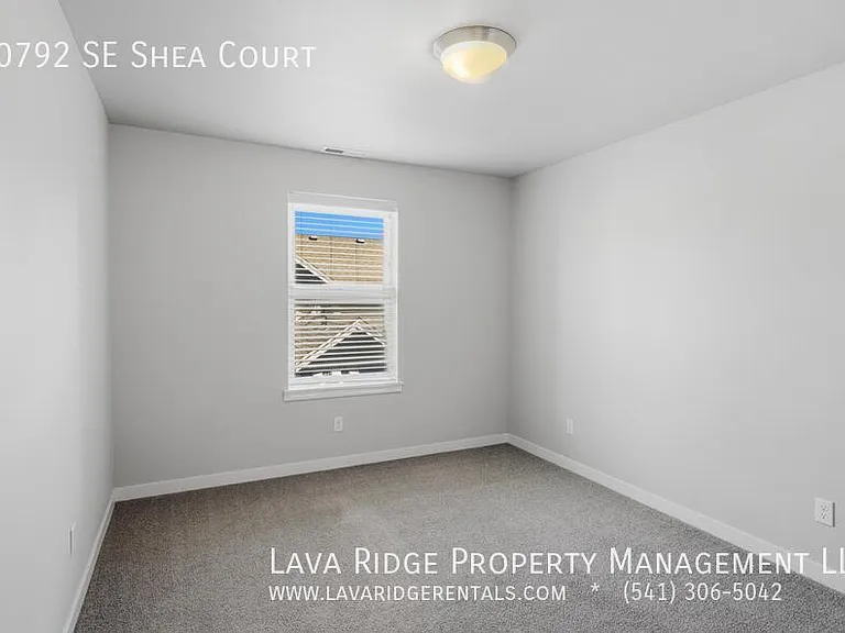 20792 SE Shea Ct — Photo 23