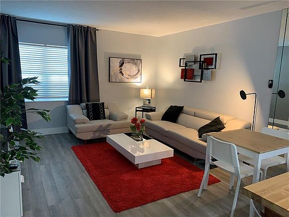 2nd image of 221 SE 9th Ave #103