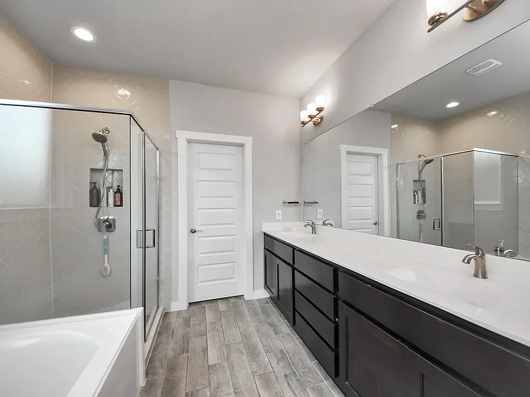 3815 Favor Forest Ct — Photo 23