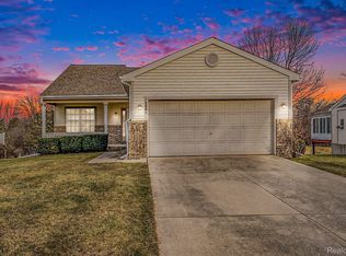 12251 Pagels Dr, Grand Blanc, MI 48439