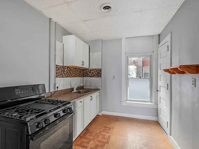 315 N Salina St #22 — Photo 39