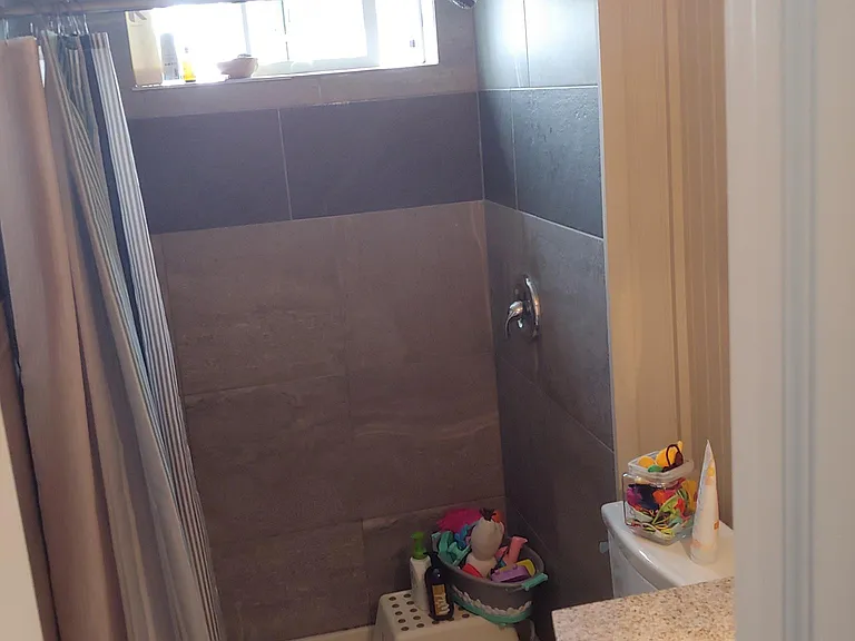 2134 W Vine Dr — Photo 8