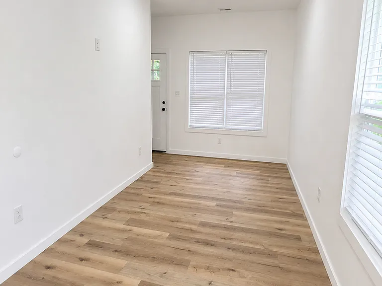 134 Stone Dr — Photo 4