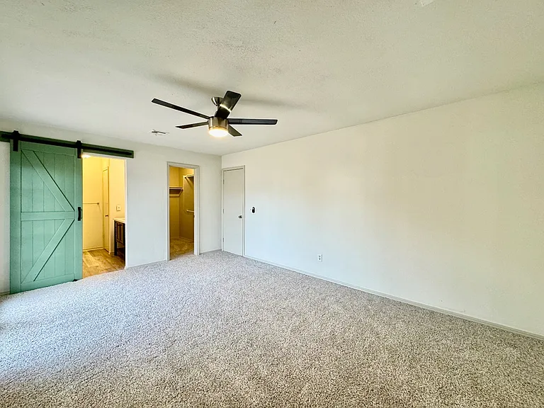 605 NW 138th St — Photo 15