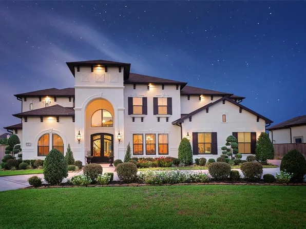 3 Dominion Ct, Friendswood, TX 77546