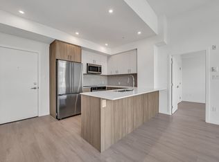 13858 108th Ave #610, Surrey, BC V3T2M4