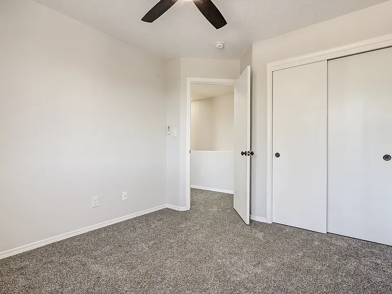 7817 Louisiana Blvd NE #103 — Photo 21