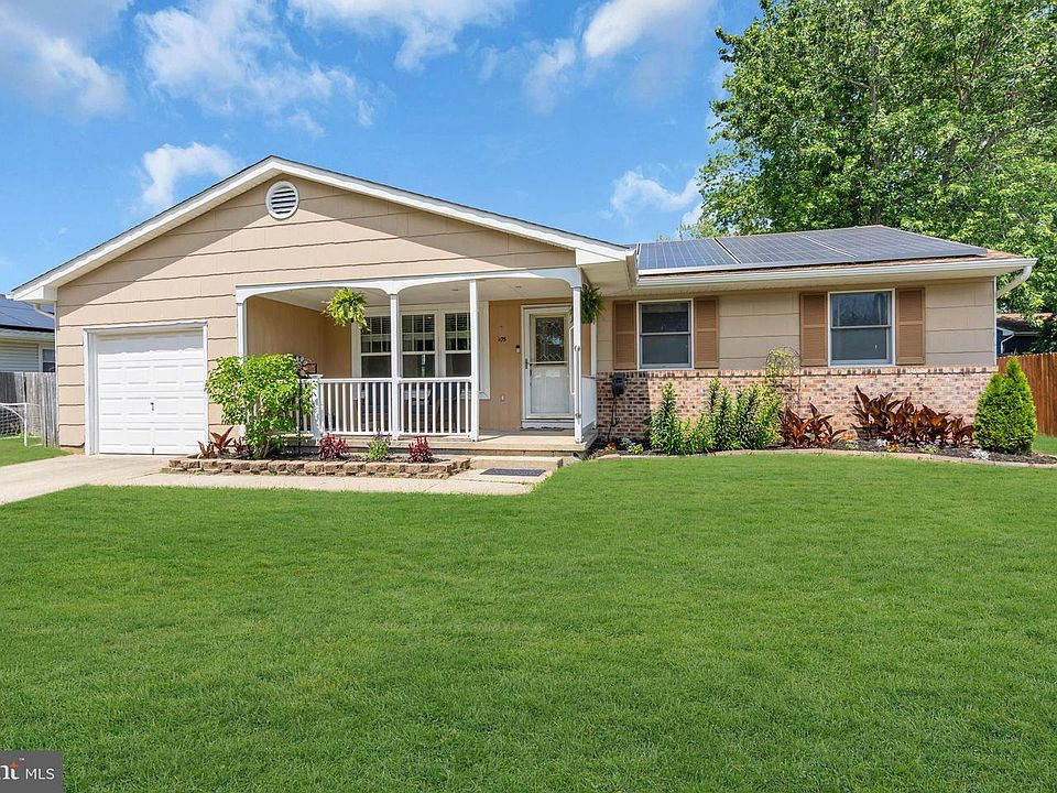 1st image of 105 Boulder Lake Dr
