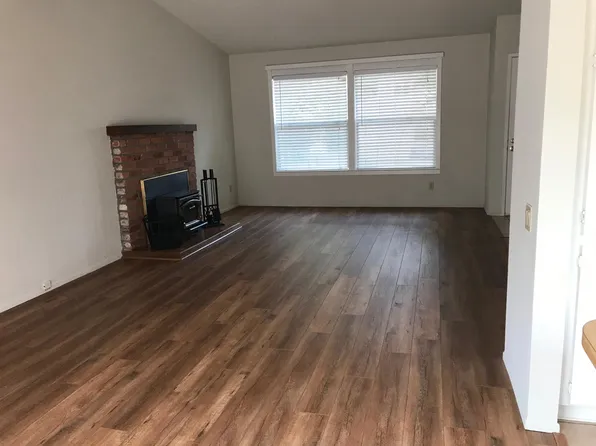 10082 Kern River Ct, Rancho Cordova, CA 95670