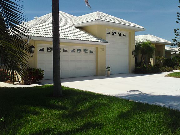3rd image of 431 E Rossetti Dr