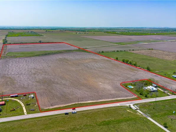 Fm 621, Martindale, TX 78655