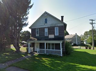 418 S Center St #B, Grove City, PA 16127