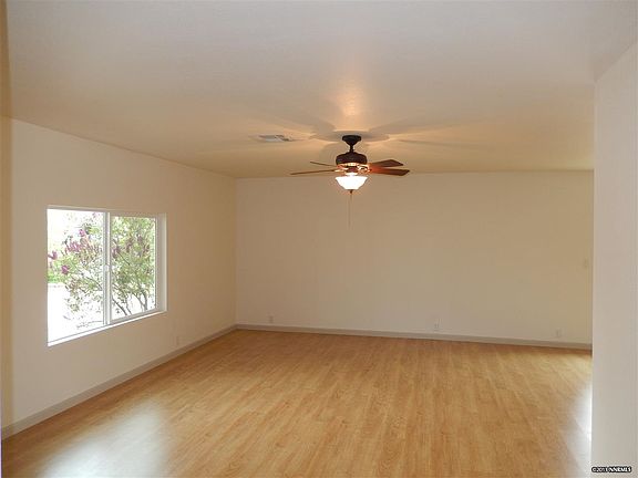 3rd image of 966 Morningstar Ct