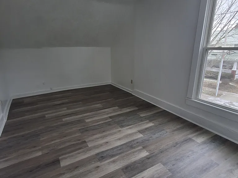 51 Columbia St #C — Photo 4