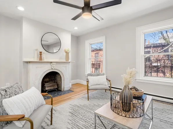 19 Gray St #2, Boston, MA 02116