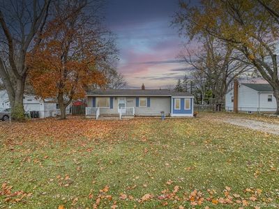 6077 Crown Point, Flint, MI, 48506