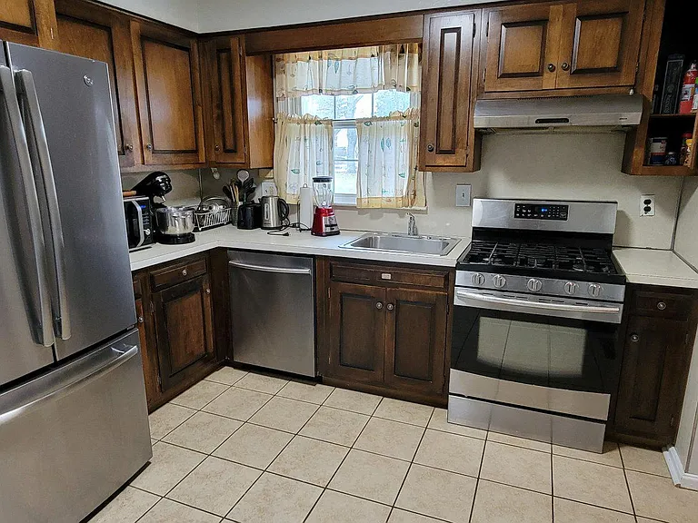 117 N Brookfield Rd — Photo 8