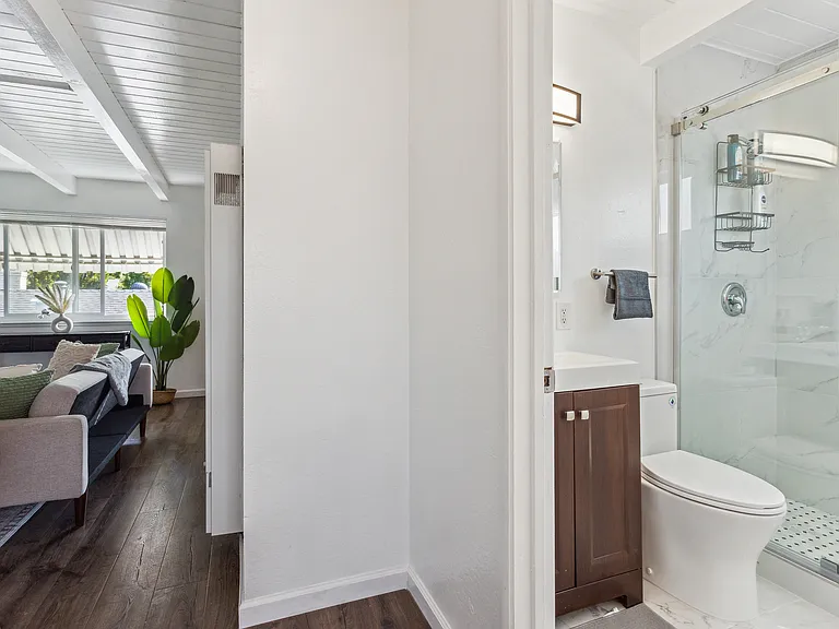2312 Bonar St #C — Photo 22