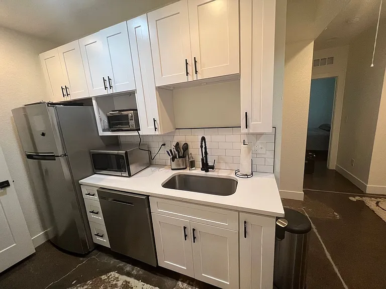 3355 W 18th Ave — Photo 14