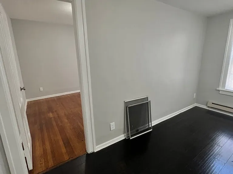 196 N Goodman St — Photo 38