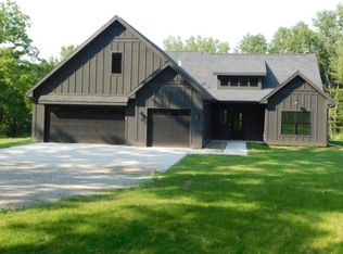 4625 NW Lovington Dr, Des Moines, IA 50310