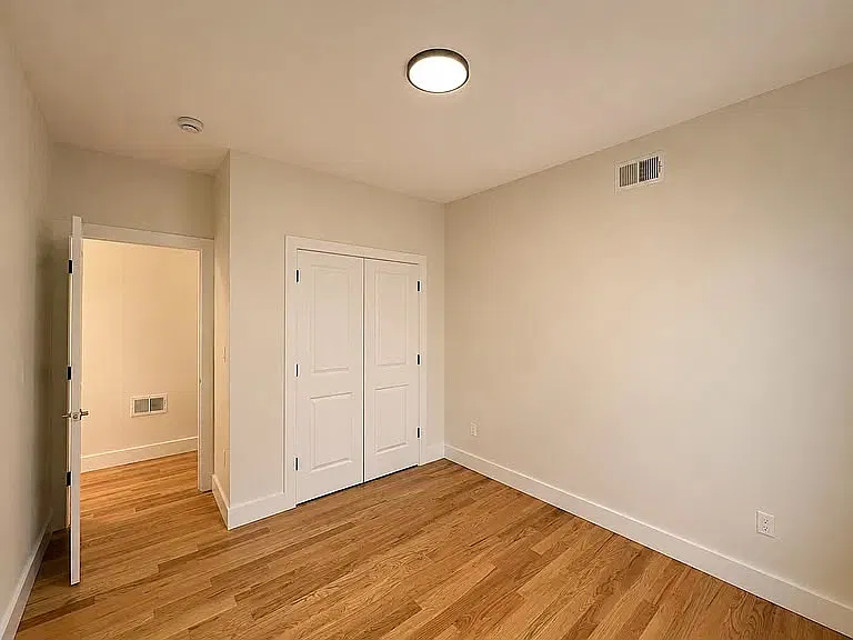 3 bed, $2,600 — Photo 4