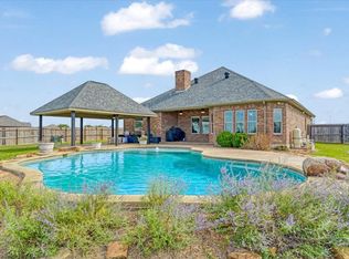203 Frio St, Bells, TX 75414