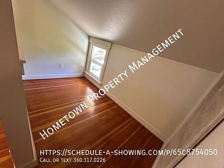6231 Martin Way E — Photo 15
